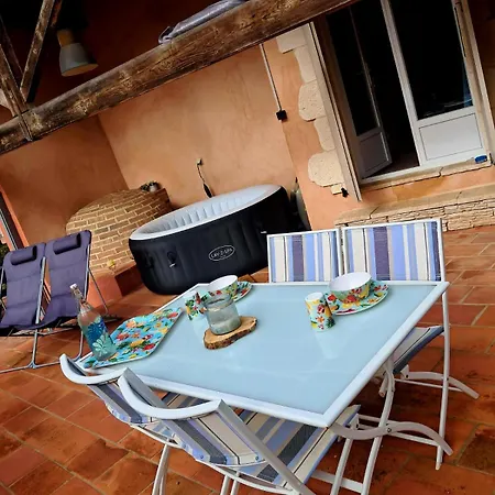 Pour 2 En Pleine Nature Avec Jaccuzzi Gaillac