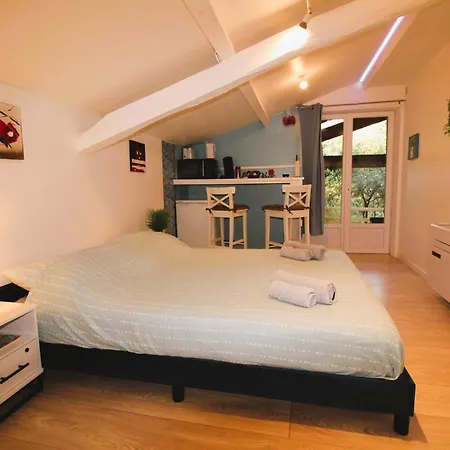 Casa de Férias Pour 2 En Pleine Nature Avec Jaccuzzi Gaillac