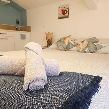 Tatil Evi Jacuzzi Prive Escapade A Deux Pres Des Vignes